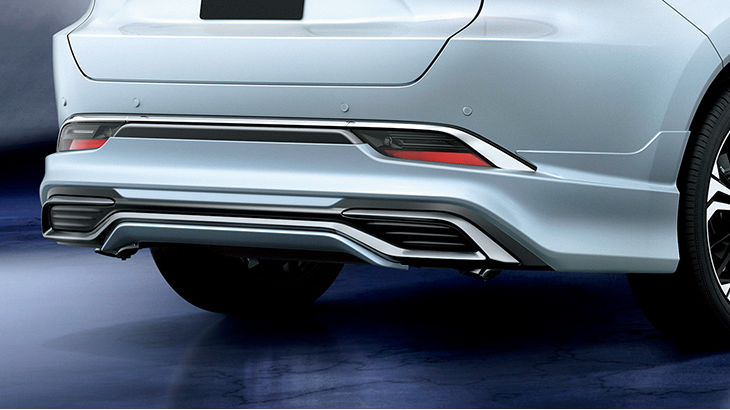 Harrier Modellista (AVANT EMOTIONAL STYLE) Rear styling kit (rear skirt + muffler extension)